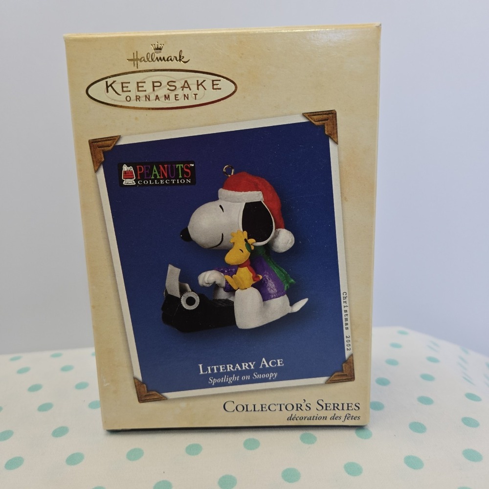Hallmark Keepsake Ornament Literary Ace Spotlight on Snoopy Peanuts Woodstock
